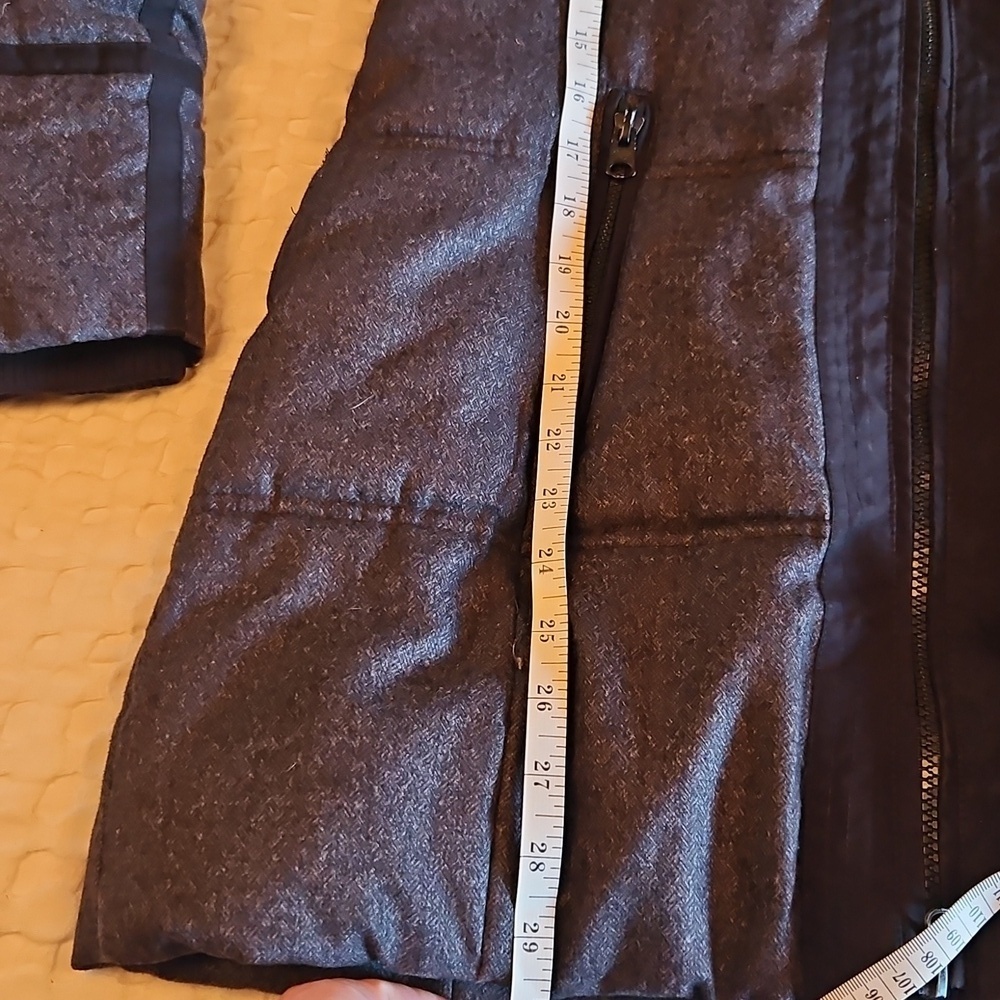 Women's Buffalo Gray Fur-Trimmed Hooded Jacket Size Small - Picture 5 of 9